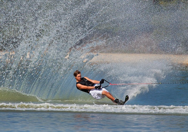 188 - young water skier - PAILLE Jean-Claude - france.jpg
